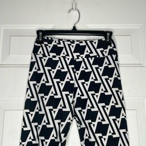 LuLaRoe Leggings One Size (OS) - Black & White Pattern